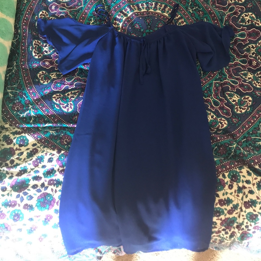 Sleeve less dress