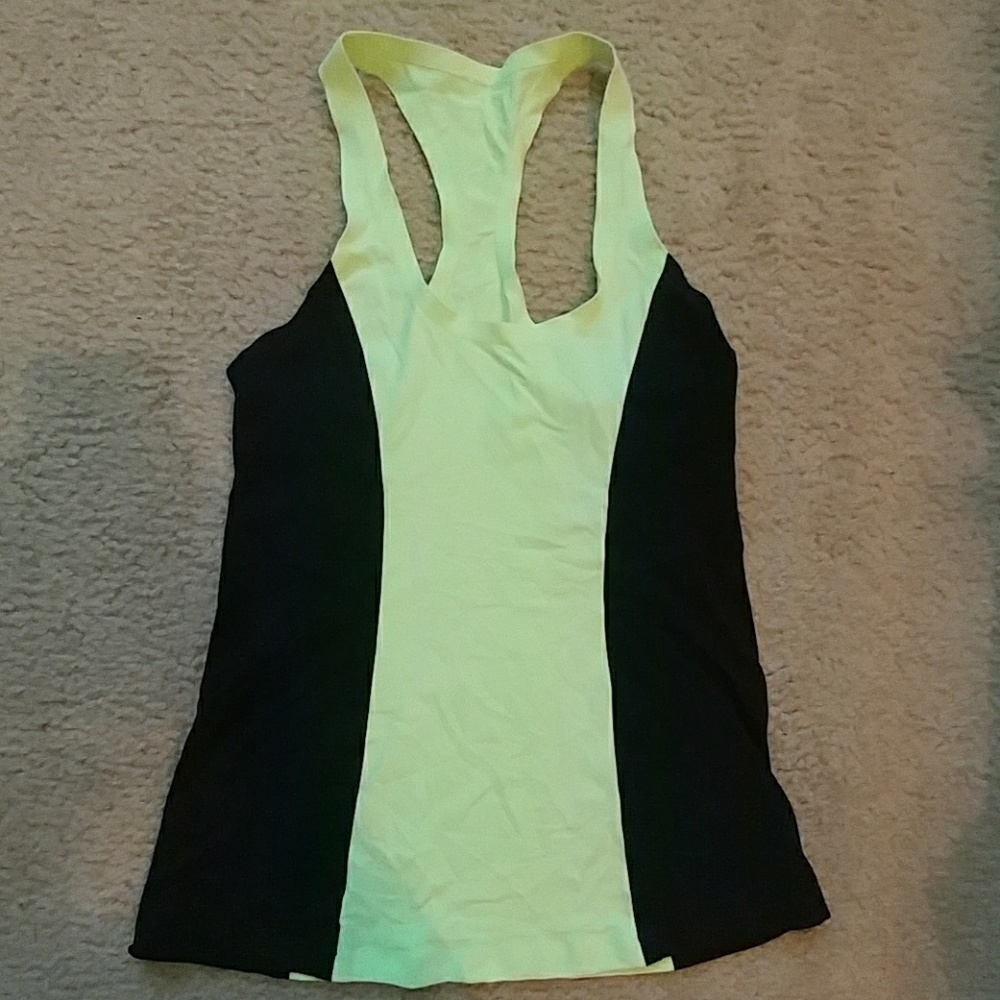 Lululemon top