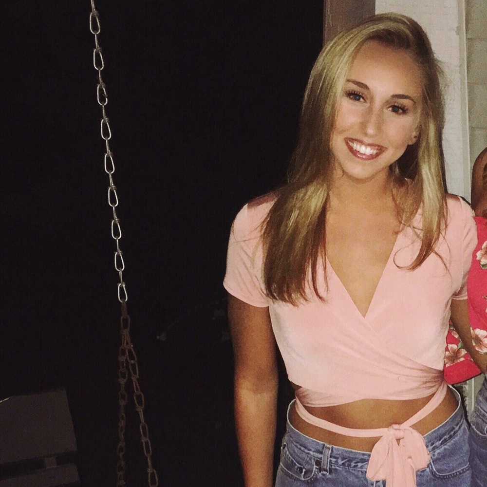 Meet your Posher, Whitney