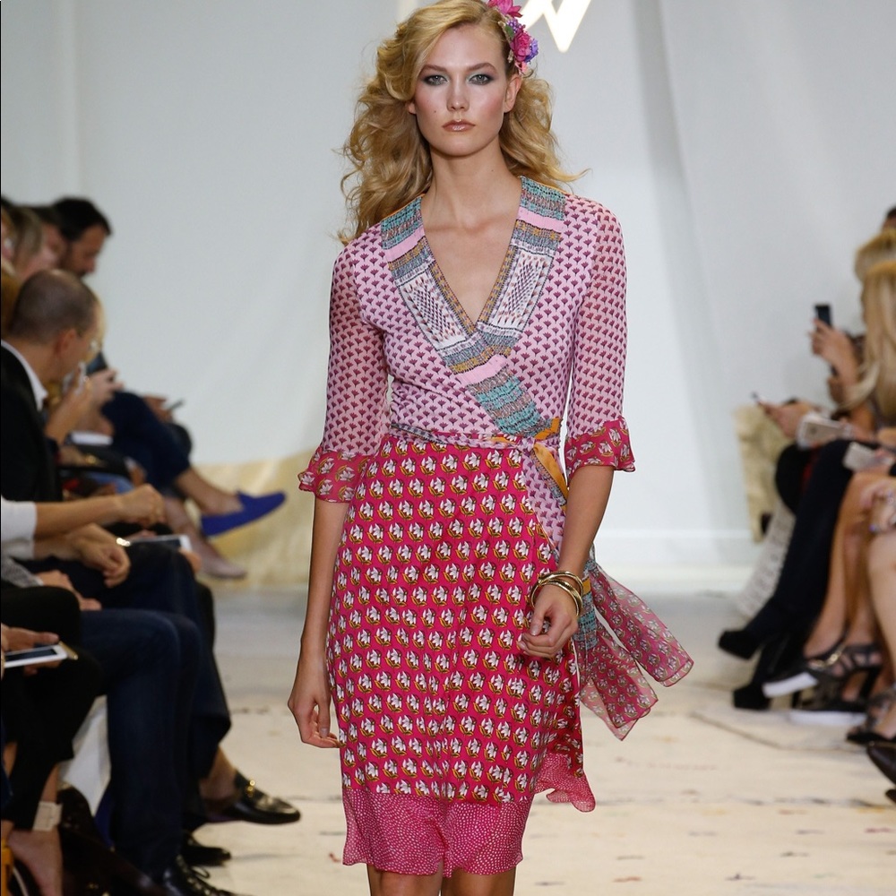DVF Nieves floral print silk wrap dress