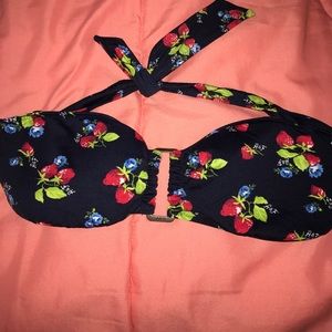 super cute A&F bikini top!