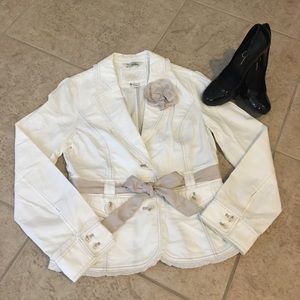 One hour sale!! Black House White Market Jacket 💗