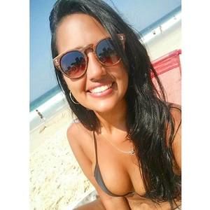 Meet your Posher, Yasmin