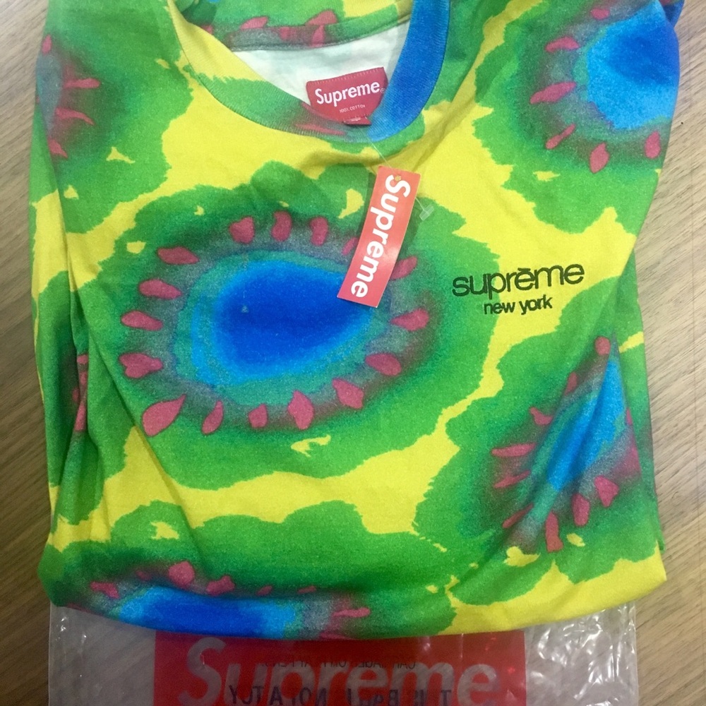 Supreme shirt