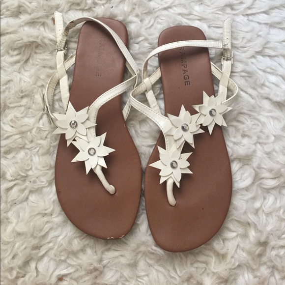 Sandals - Picture 1 of 2