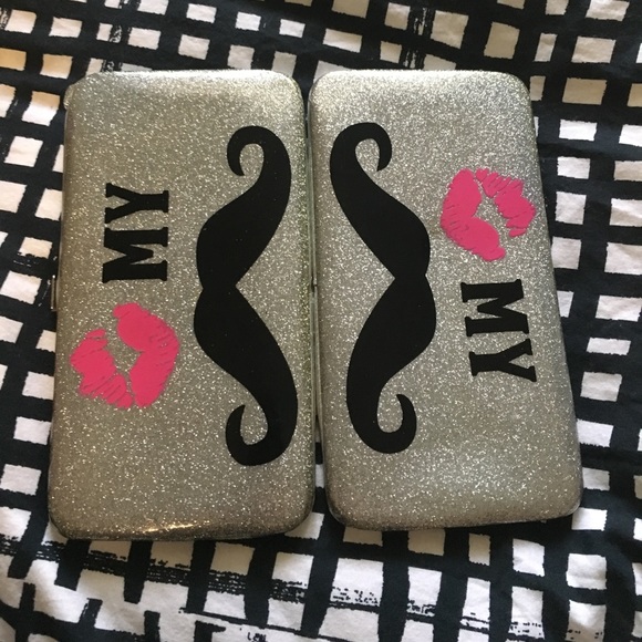 💋 MY Mustache Sparkly Wallet💎 - Picture 3 of 5