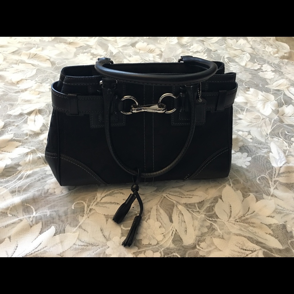 Coach black purse 👛💕
