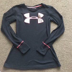 Black under armor thermal long sleeve