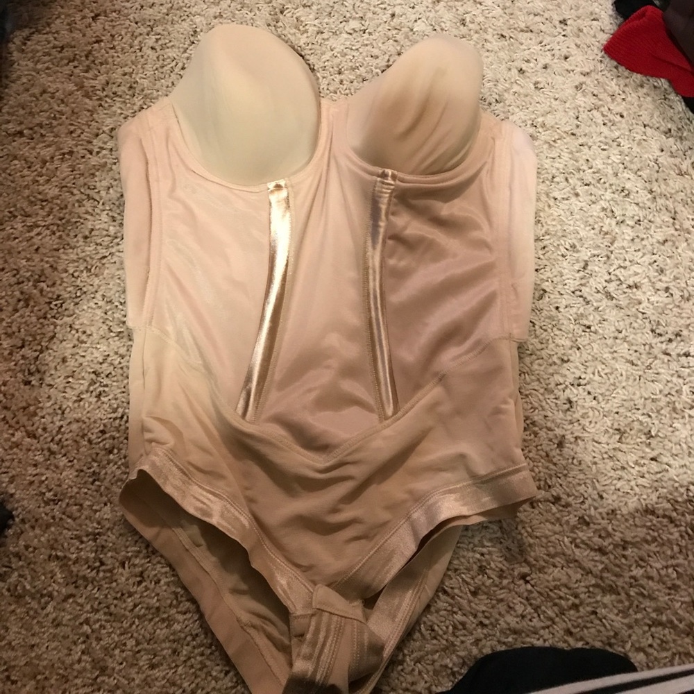 Body suit shape wear