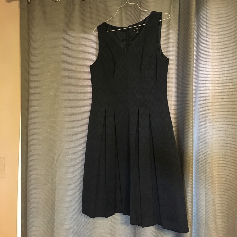 Comfortable Tahari navy dress