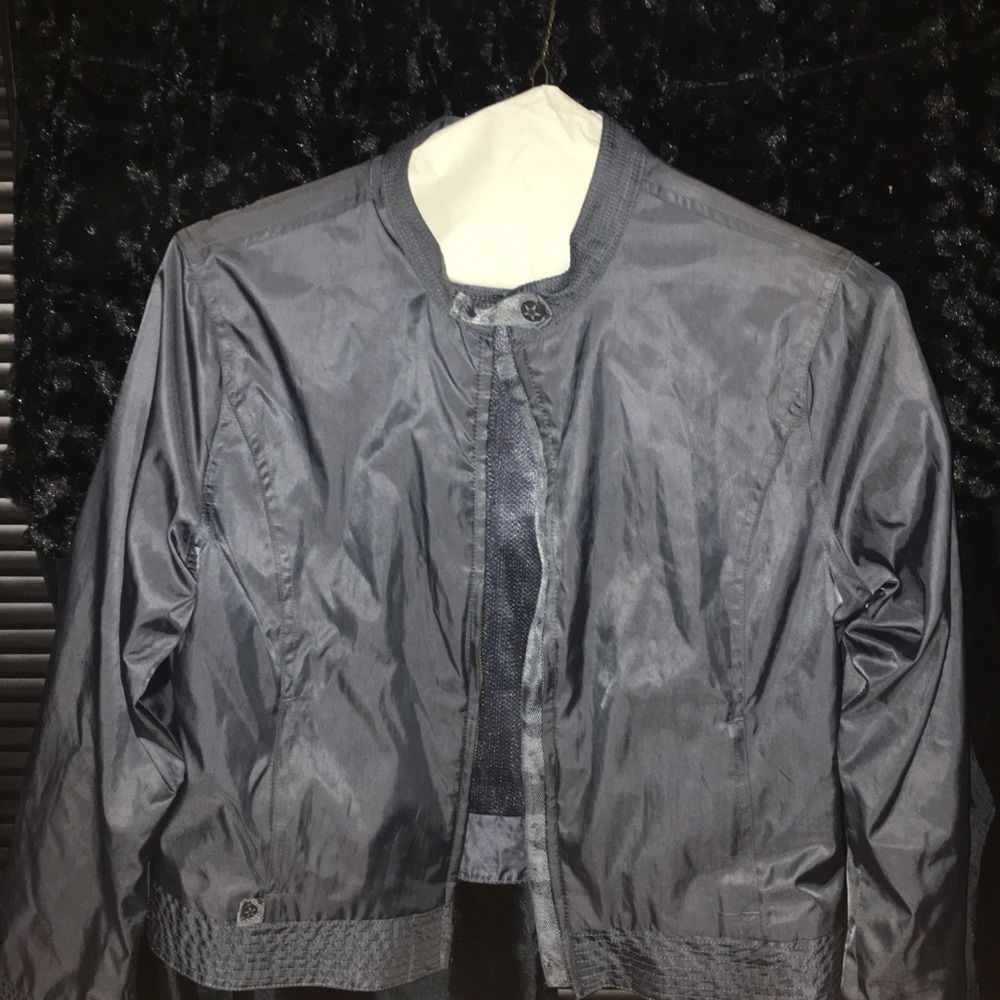 Converse jacket *AMAZING QUALITY* (negotiable)