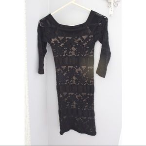 Bebe quarter length sleeve dress
