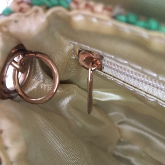 🍃 Cute Straw Crossbody Bag with gold chain - Picture 8 of 8