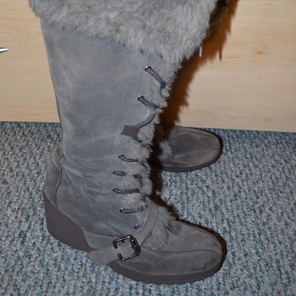Winter furry boots size 11