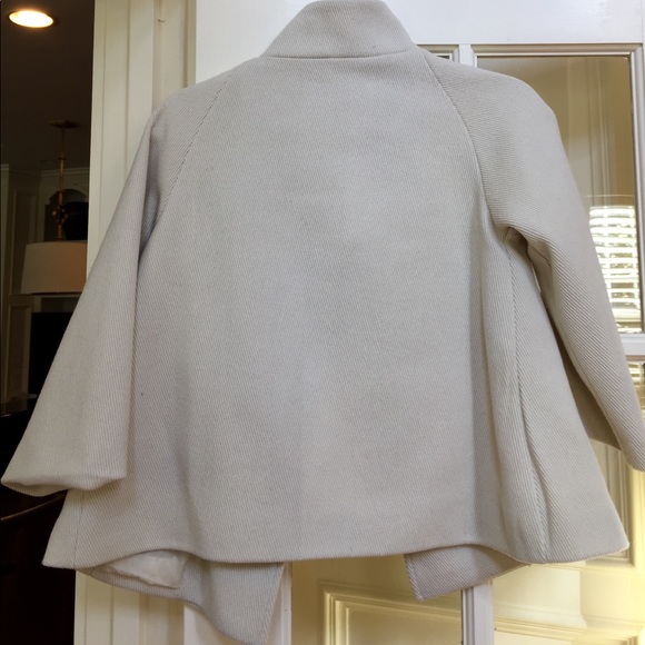 Cream blazer - Picture 4 of 7