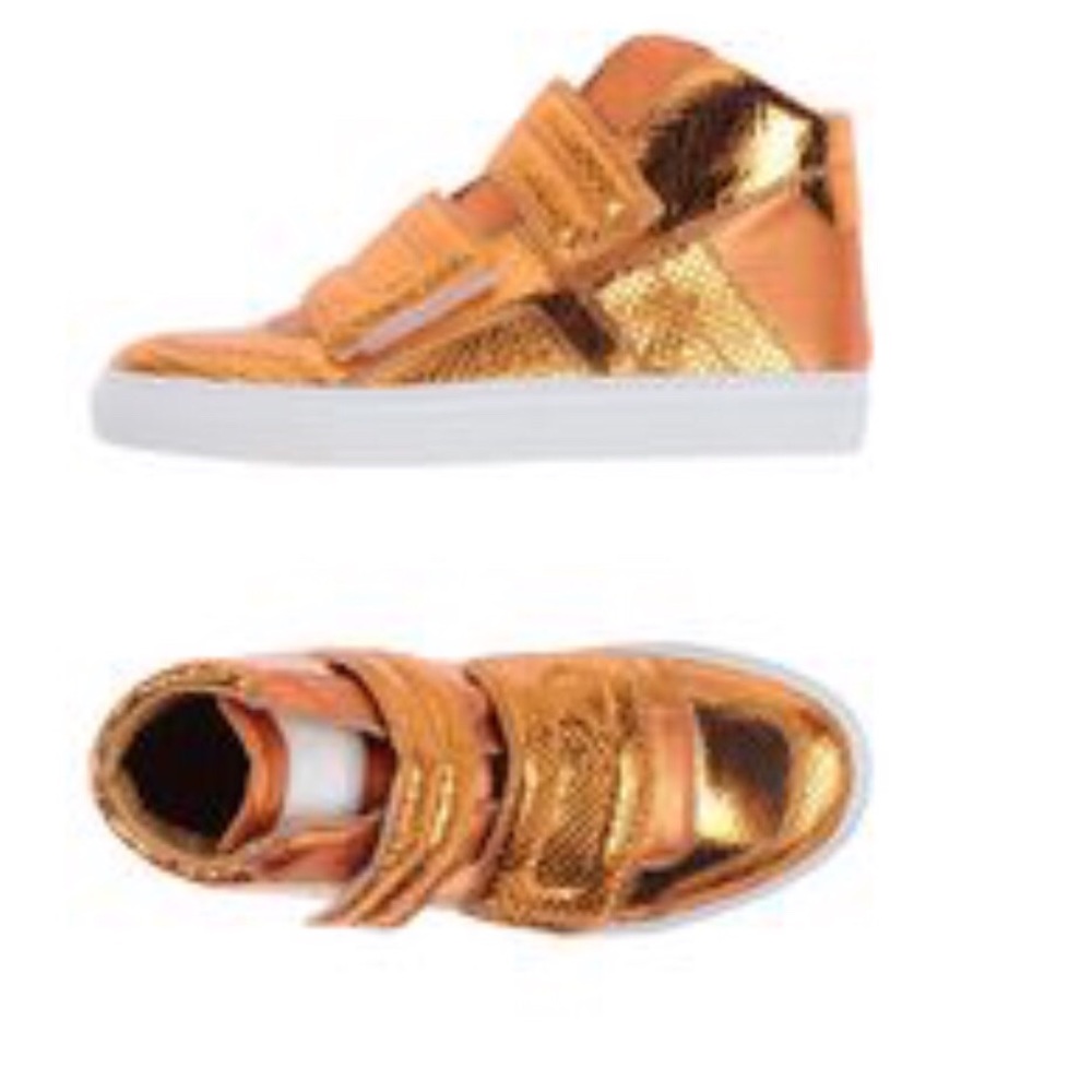 Mm6 maison margiela
6.5 box original certificate