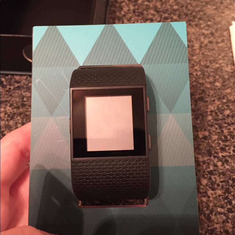 Fitbit Surge - Picture 2 of 6