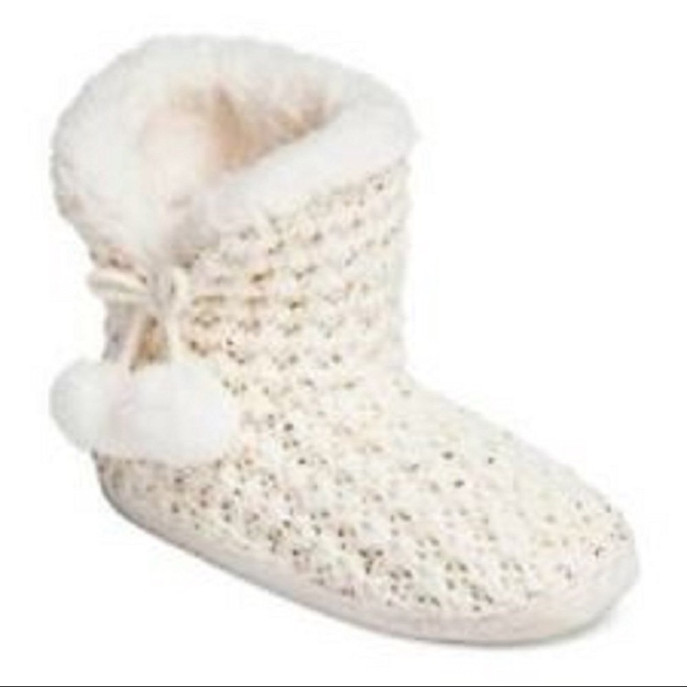 NEW Cream slipper boots w/ tags