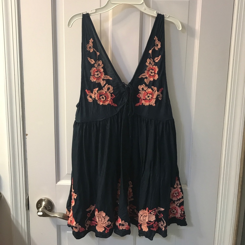 Free people flowy and flowery dress