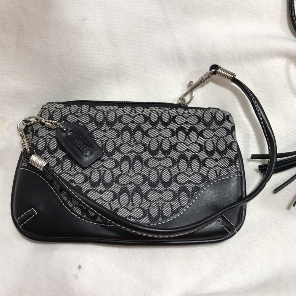 Wristlet