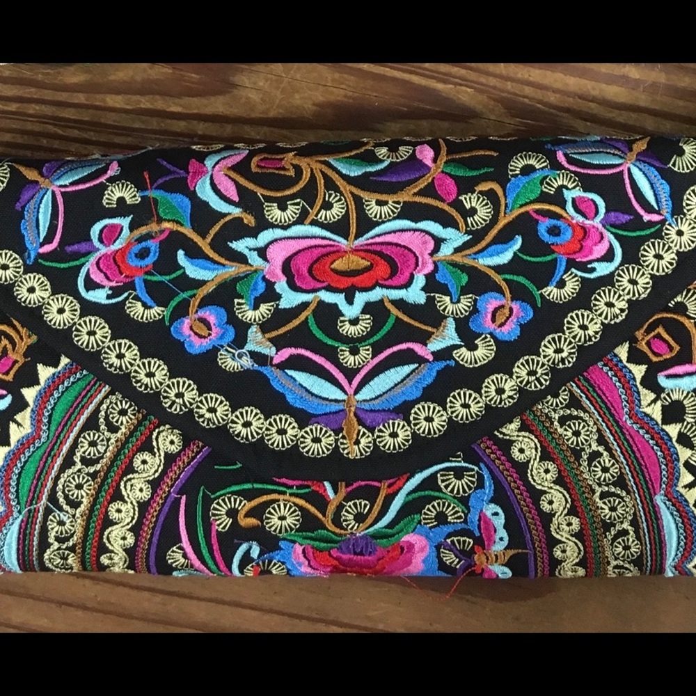 Clutch wristlet last one!