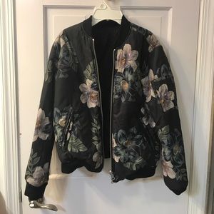 Reversible bomber jacket