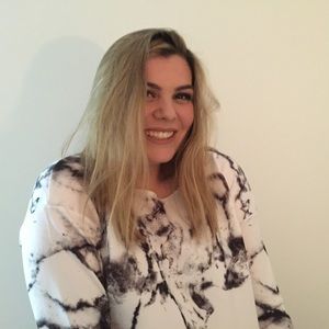 Meet your Posher, Caitlyn