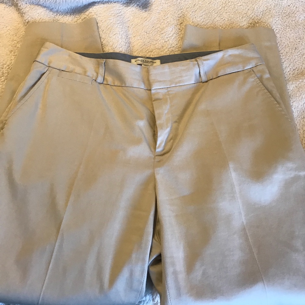 NWOT Banana Republic cropped pants