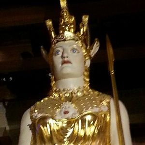 Meet your Posher, Angela