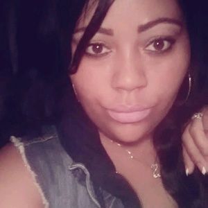 Meet your Posher, Lakisha