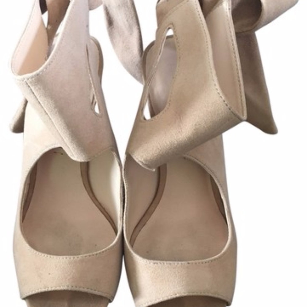 ZARA Nude Suede Sandals - size 7