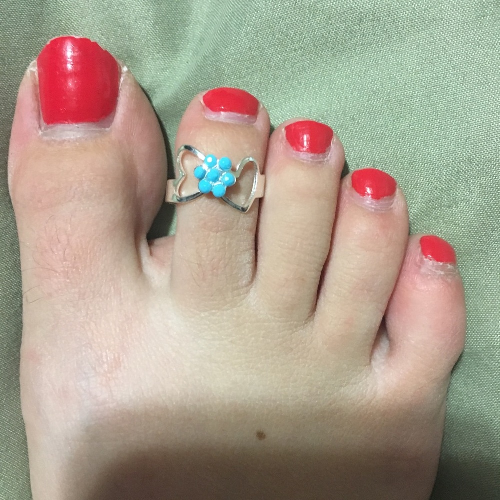 Adjustable toe ring