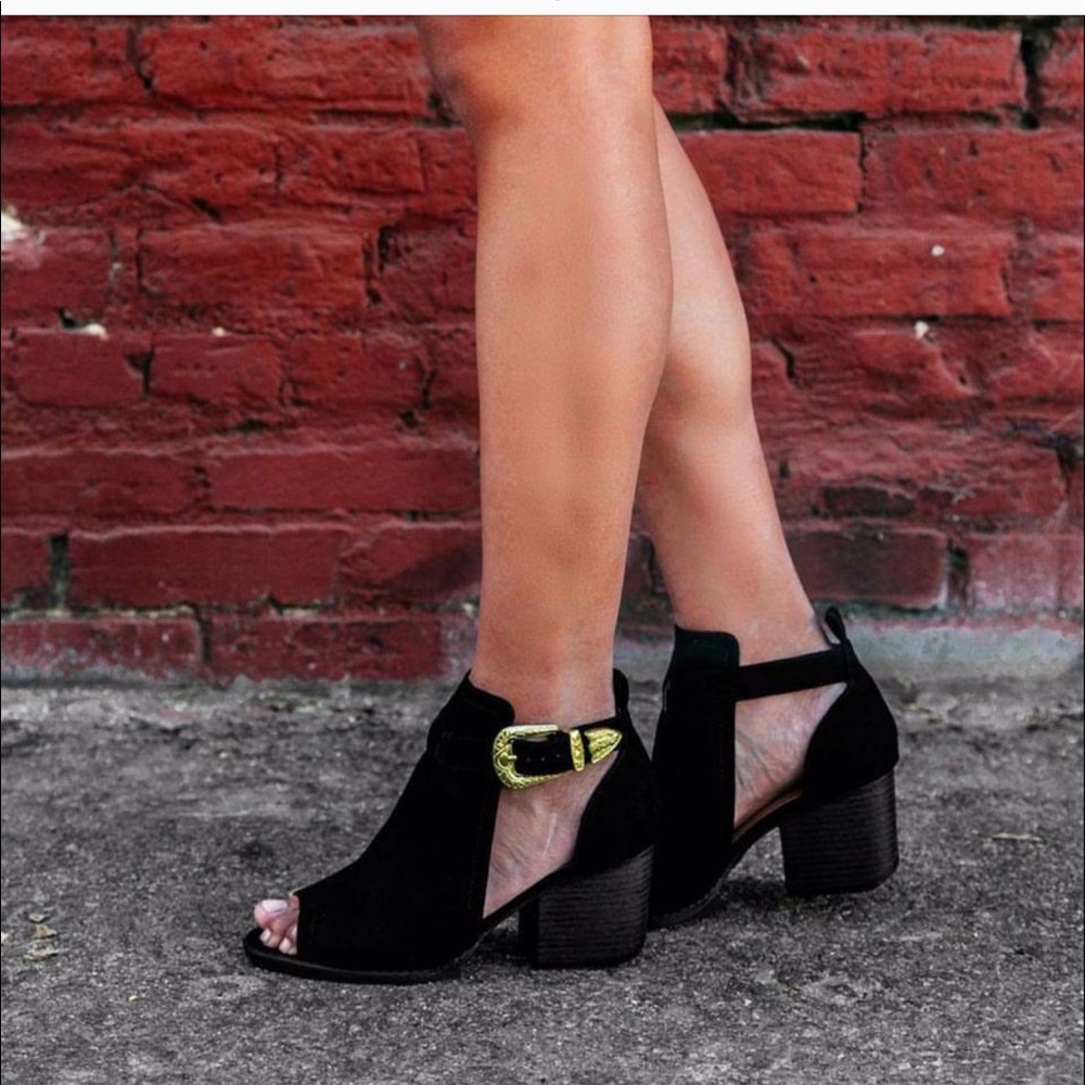 Ladies peep toe high top ankle buckle booties - Picture 3 of 3