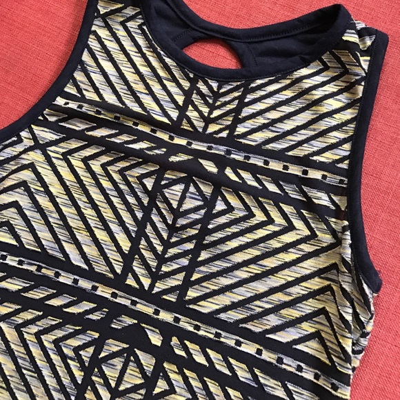 Chelsea and velvet yellow patterned tank - Picture 2 of 3