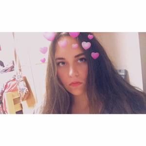 Meet your Posher, Michaela