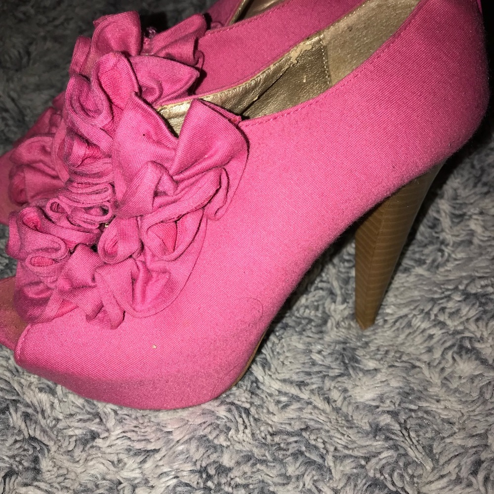 Pink heels