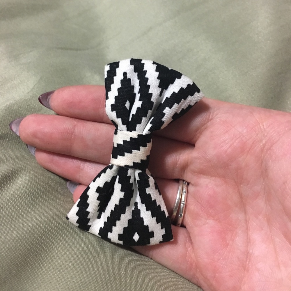 Hair bow