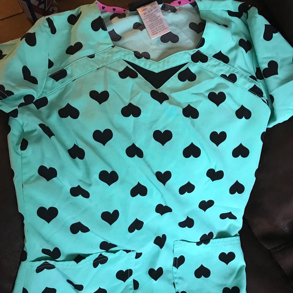 Heartsoul ❤️scrub top