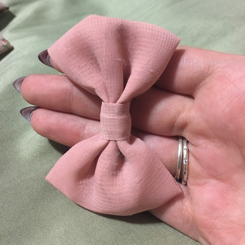 Hair bow