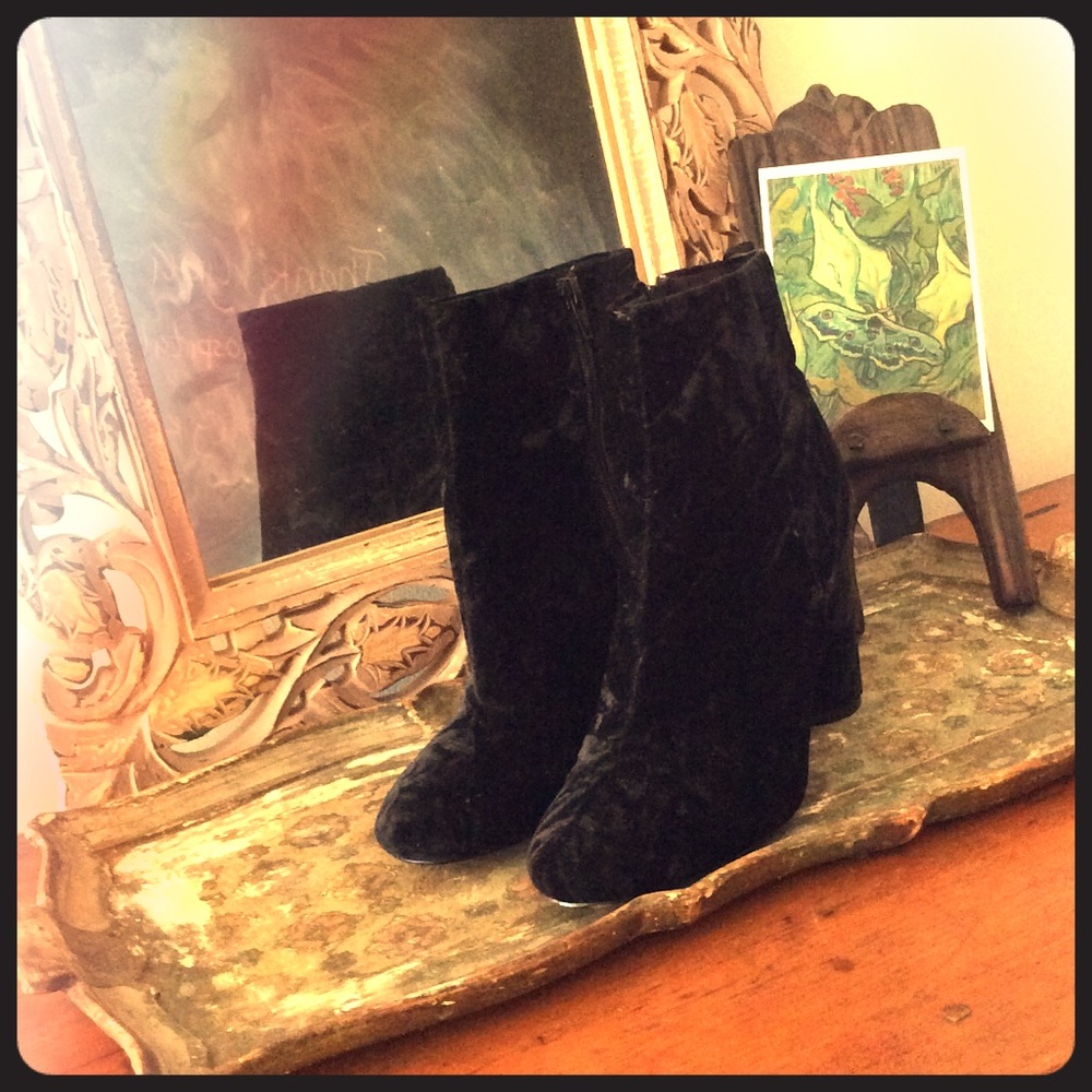 Velvet midi boots