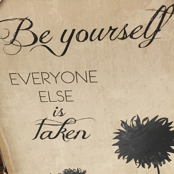 Meet your posher, Anne! - Picture 2 of 4