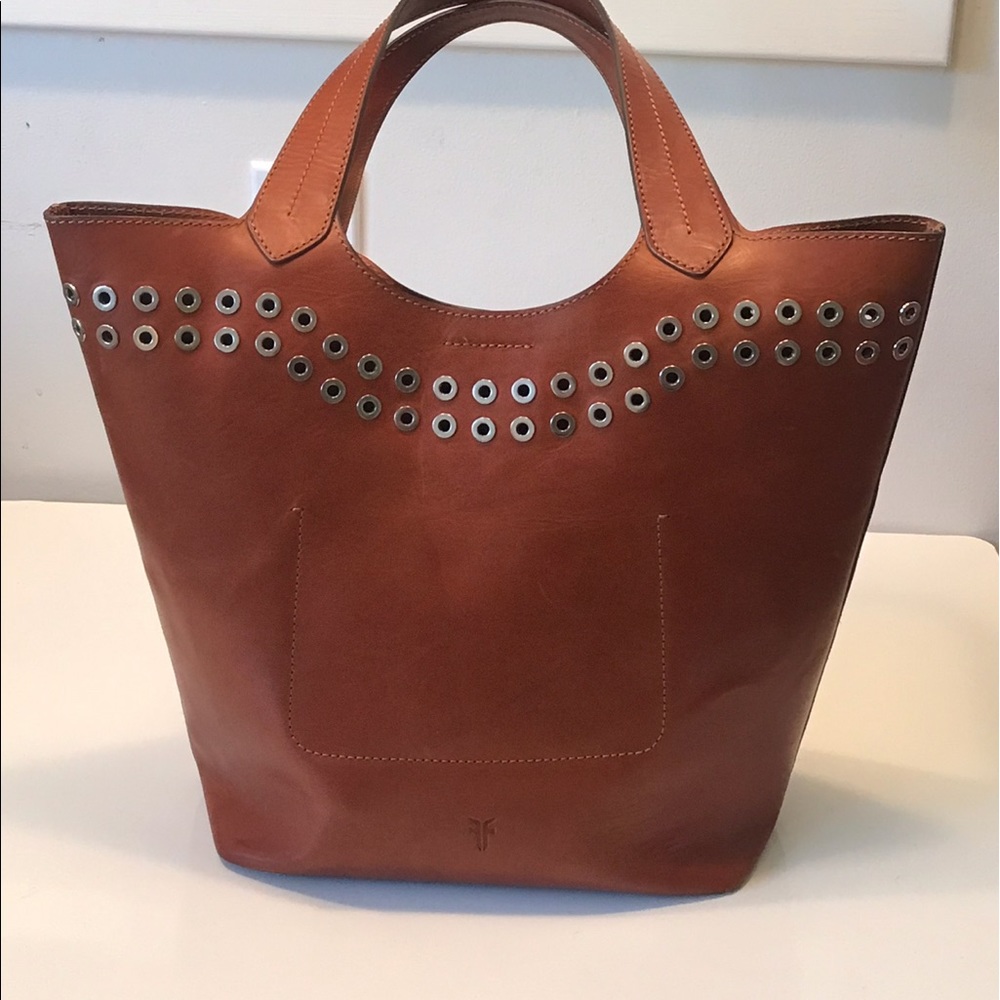 EEUC frye bucket bag