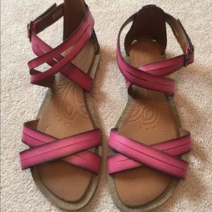 Clarks pink comfort sandals. 7.5