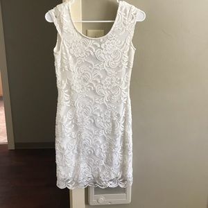 White lace tight dress