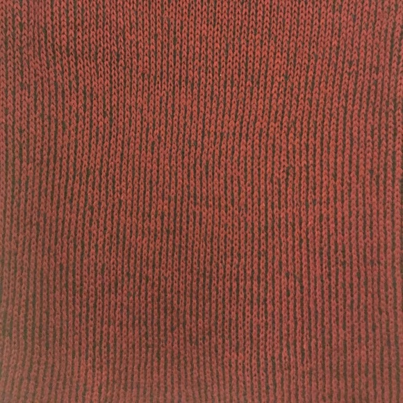 Burgundy sweater - Picture 3 of 4