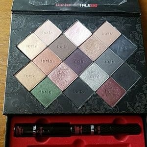 🚫sold🚫Tarte true blood palette