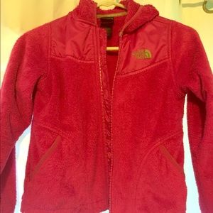Girls North Face Size Small (super soft)