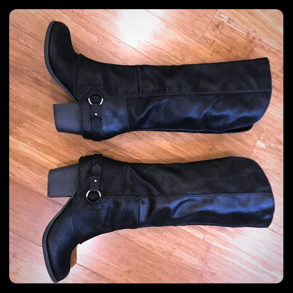 Fergalicious buckle boots Size 9