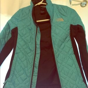 Girls North Face lightweight jacket