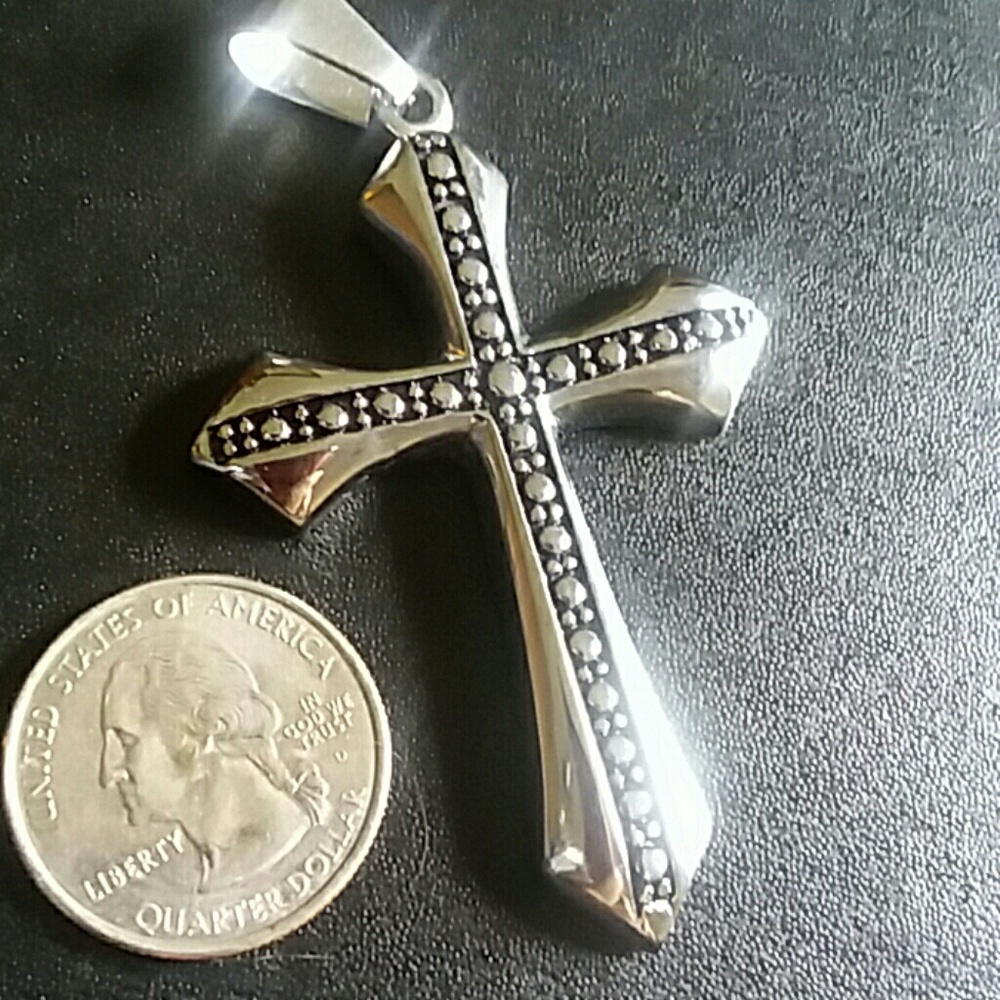 ⚘Stainless Steel Cross Pendant!